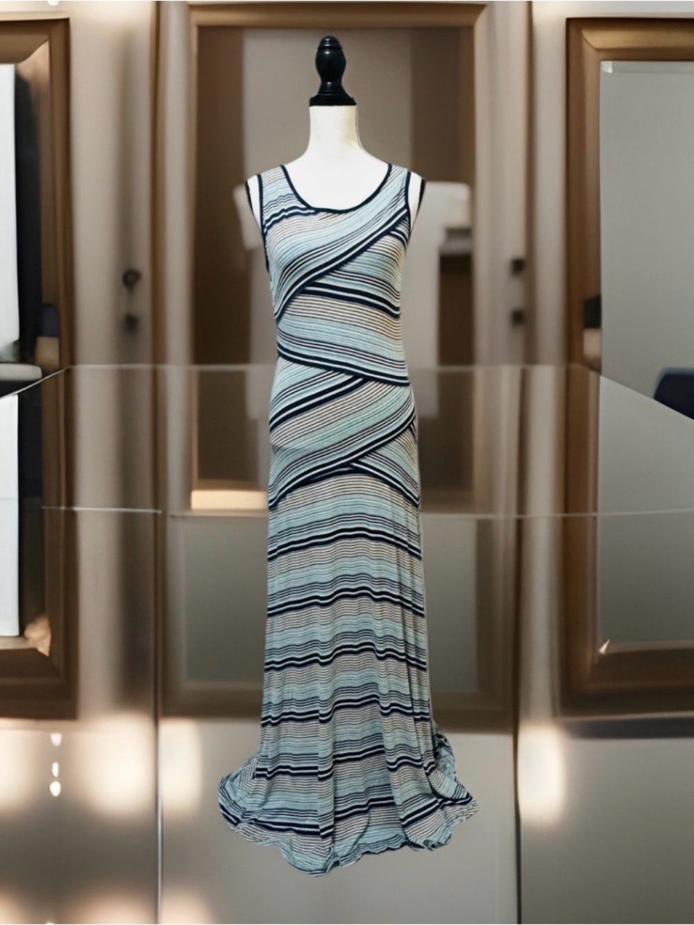 Max Edition Striped Sleeveless Maxi Dress in Light Blue and Navy